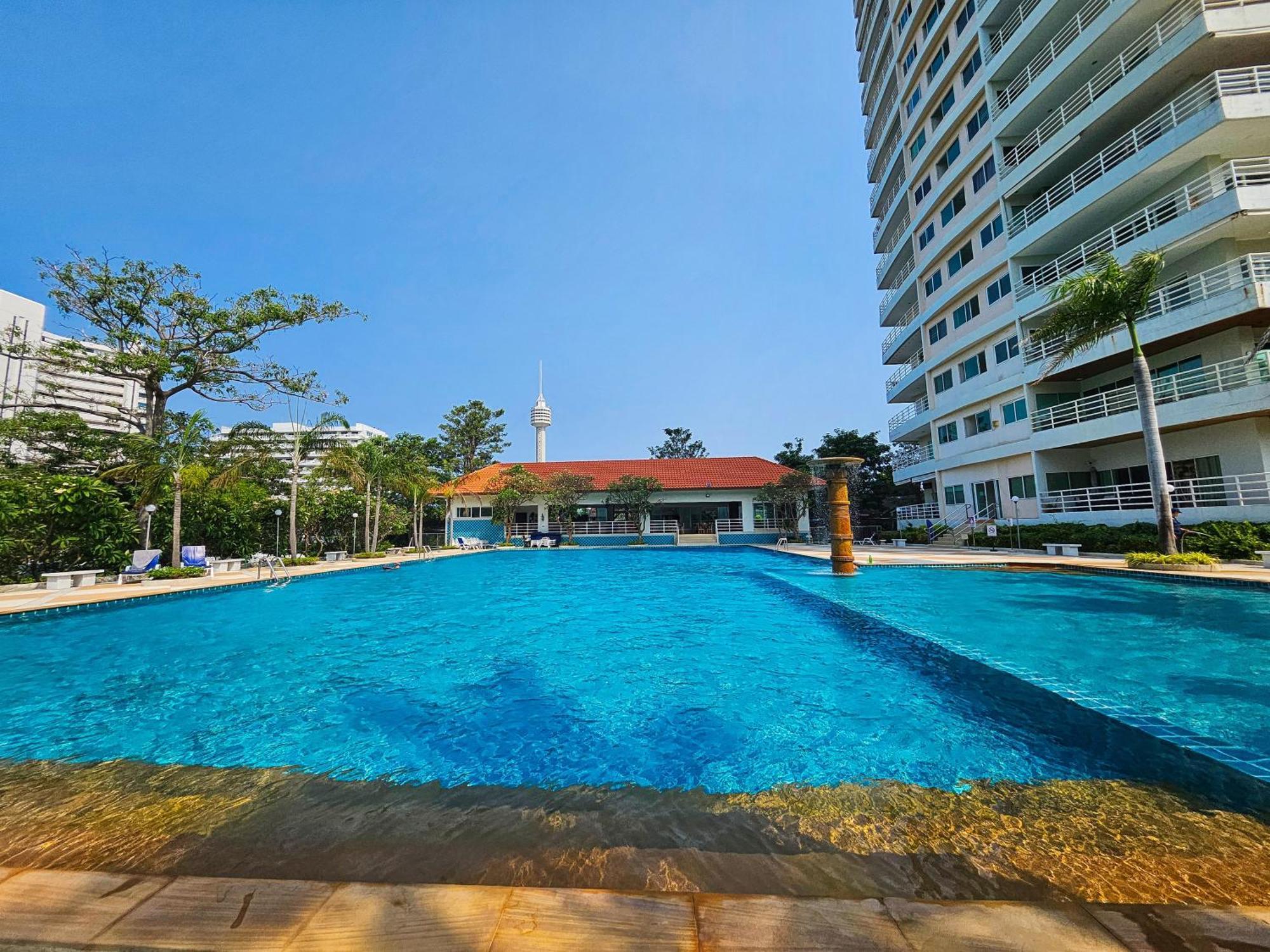 View Talay 5 Jomtien Beachfront Pattaya Dış mekan fotoğraf