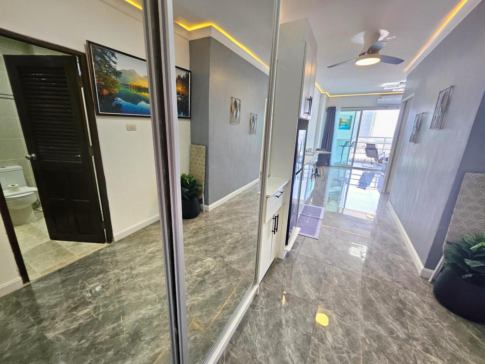 View Talay 5 Jomtien Beachfront Pattaya Dış mekan fotoğraf