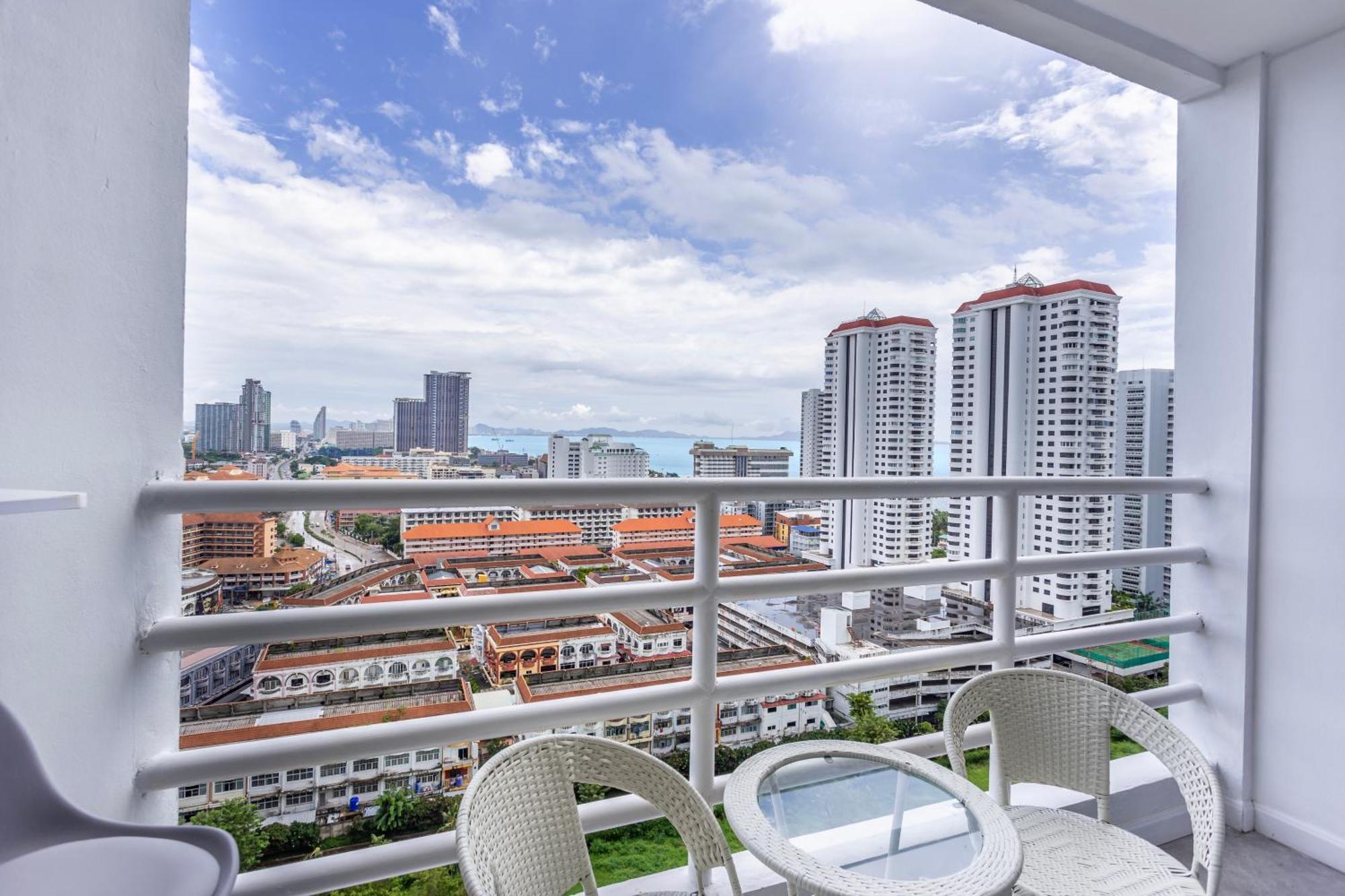 View Talay 5 Jomtien Beachfront Pattaya Dış mekan fotoğraf